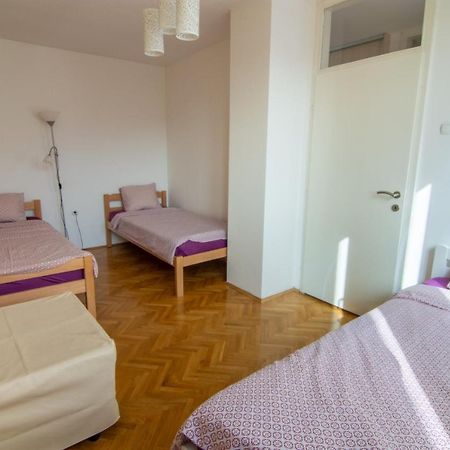 Green Paradise Square Apartment سكوبجي المظهر الخارجي الصورة